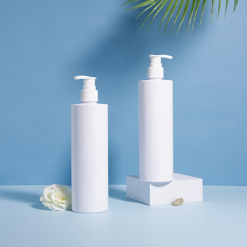 Proveedor chino de envases cosméticos de la marca Runk, envases con pulverizador.